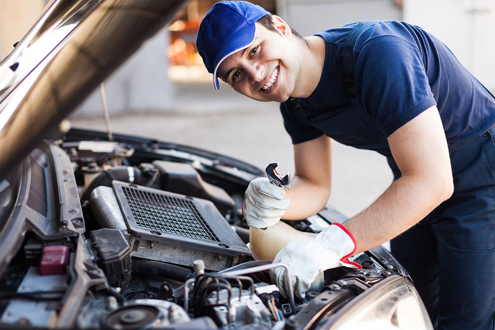 Progressive Auto Service in Chicago, IL (3)