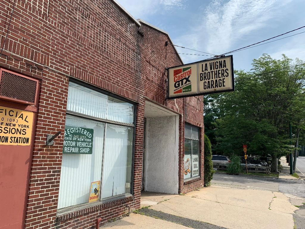 LaVigna Bros Garage Inc in Harrison, NY
