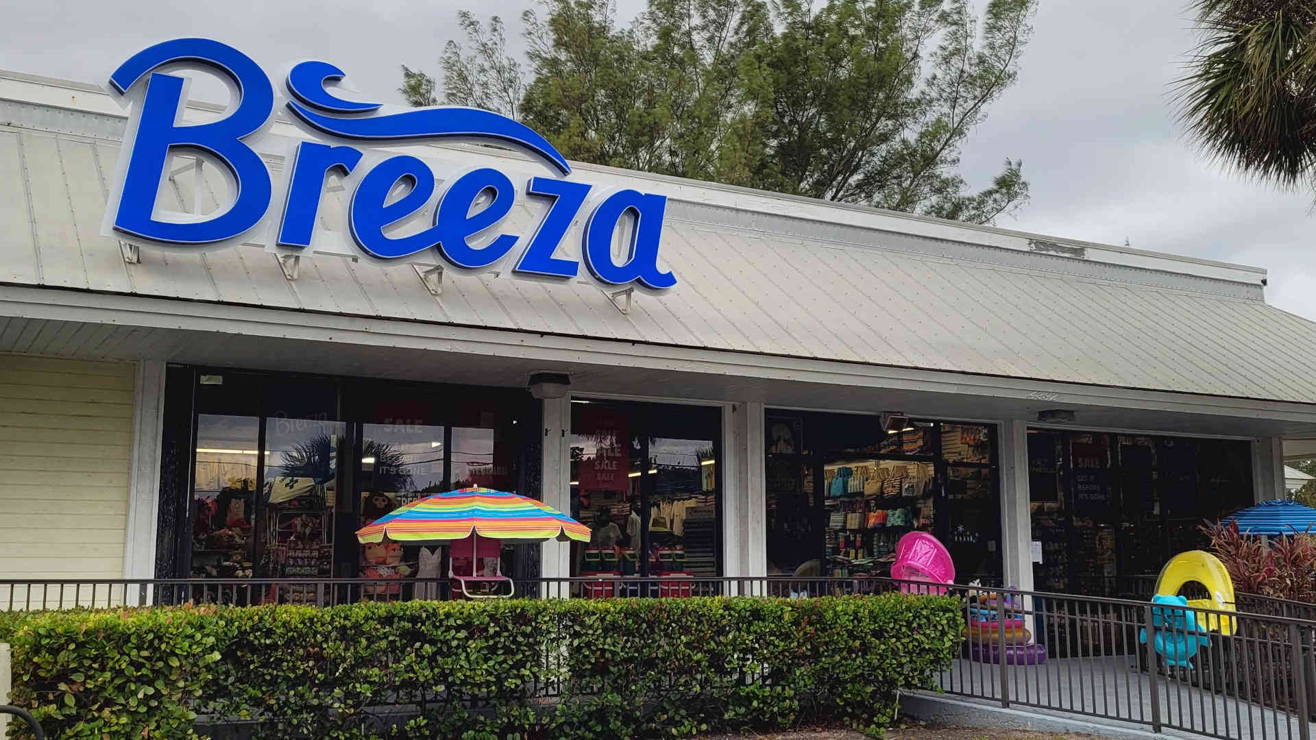 Breeza Beachwear in Wrightsville Beach, NC (5)