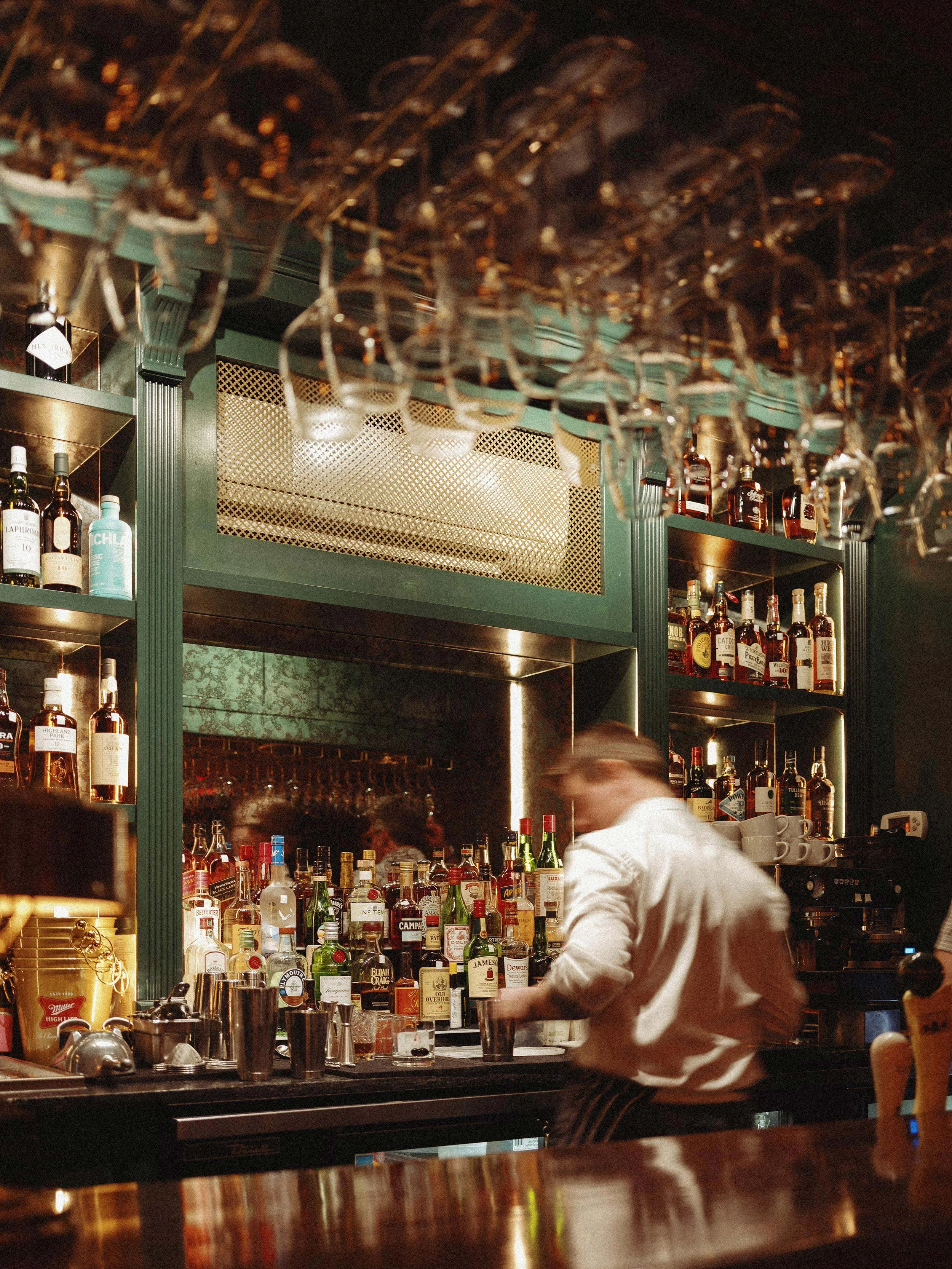 Hunter's Head Tavern in Upperville, VA