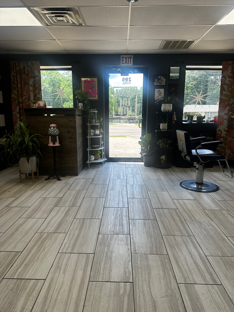 Tassels Hair Shack in Richland, MS