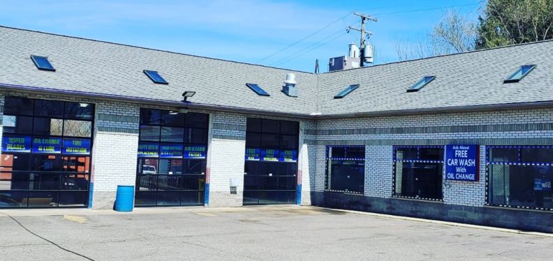 Flow Auto and Wash in Dearborn Heights, MI