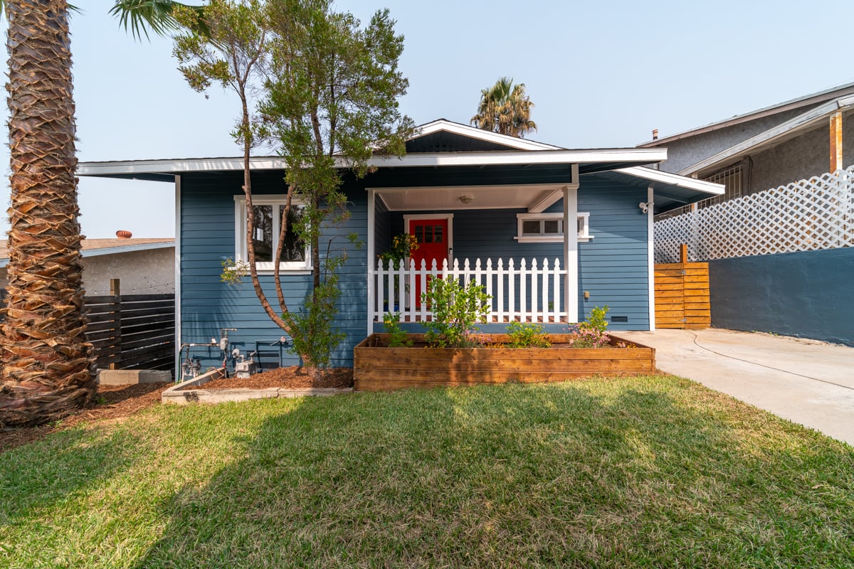 Angela Bond Group | Los Angeles Realtor @ KW Larchmont in Los Angeles, CA (3)