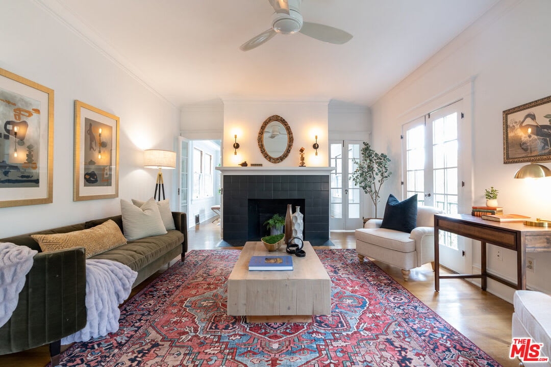 Angela Bond Group | Los Angeles Realtor @ KW Larchmont in Los Angeles, CA (5)