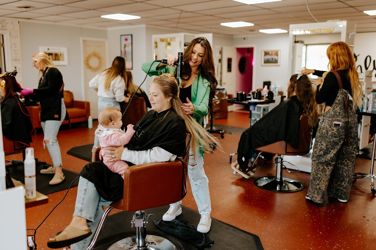 Blush and Brush Beauty Bar in Seymour, IN