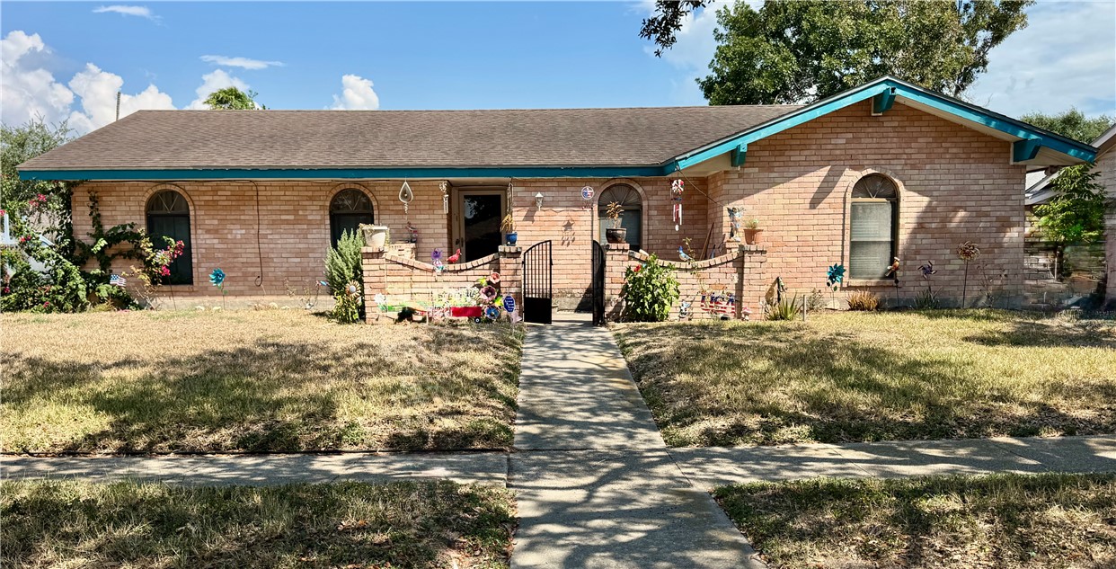 Alyssa King, Realtor in Orange Grove, TX (4)
