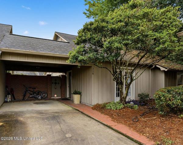 April Smith, Southern Homes Real Estate in Flowood, MS