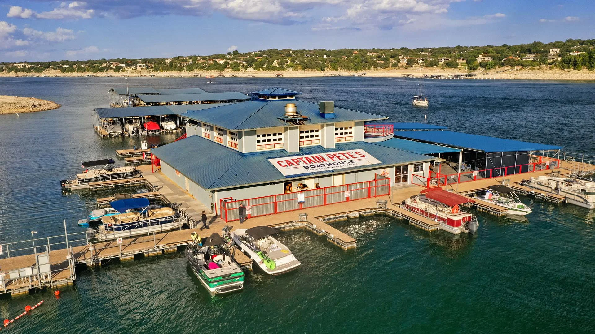 Captain Pete’s Boathouse in Point Venture, TX