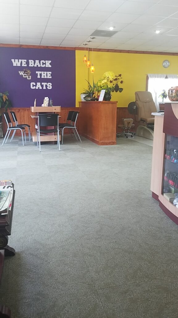 Lovely Nails And Spa in Sylva, NC (2)