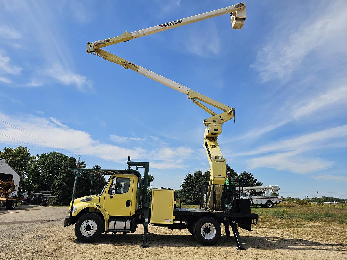 Pettit Trucks & Equipment, LLC in Edgerton, WI