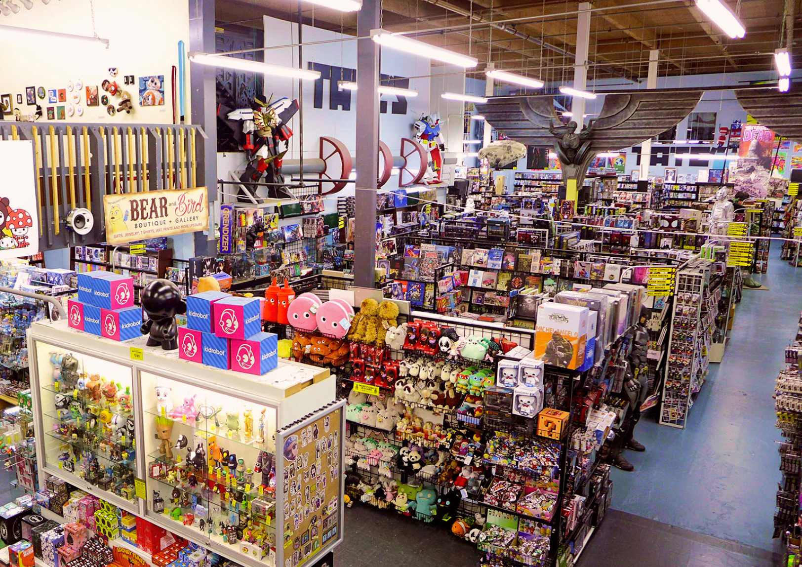 TATE'S Comics + Toys + More in Lauderhill, FL (5)