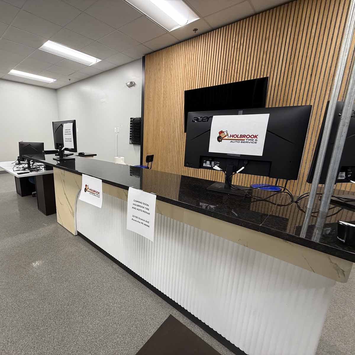 Holbrook Tire & Auto Service in Roseville, MI (3)