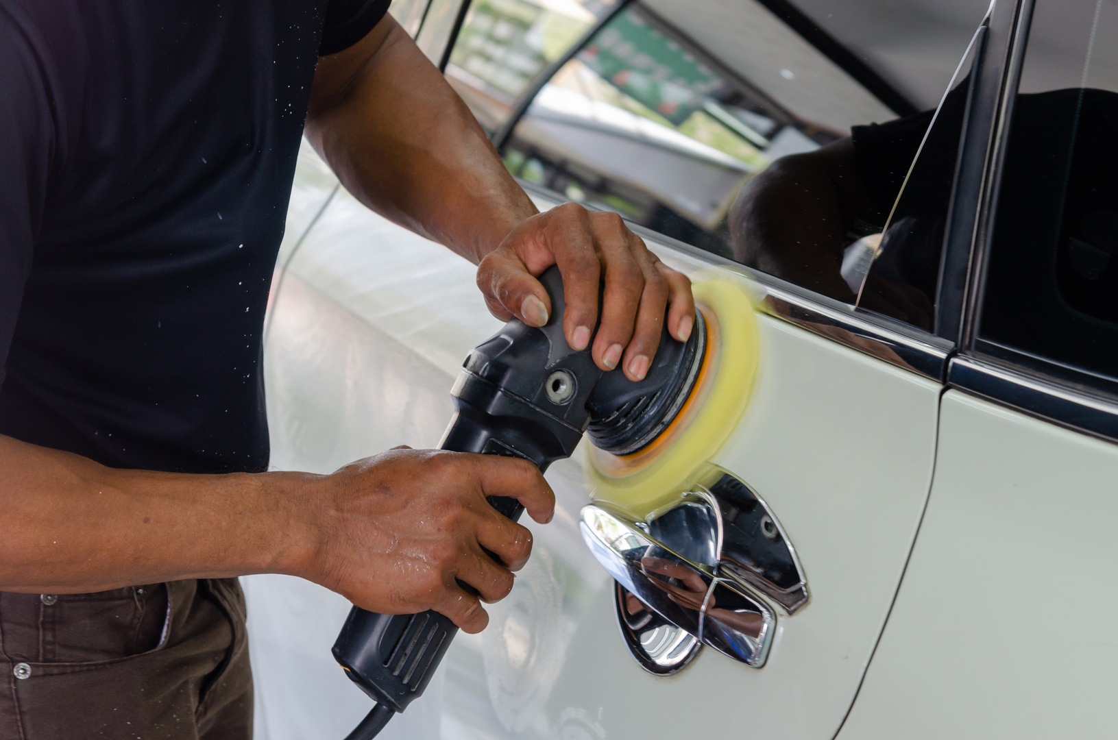 Visibly Clean Mobile car wash in Ferndale, MI (3)