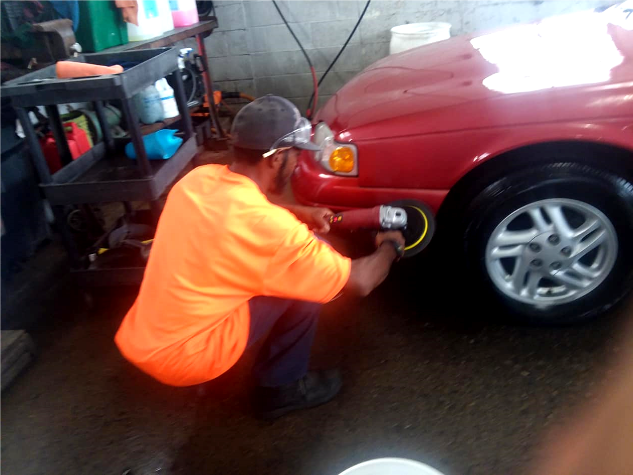 Visibly Clean Mobile car wash in Ferndale, MI (4)