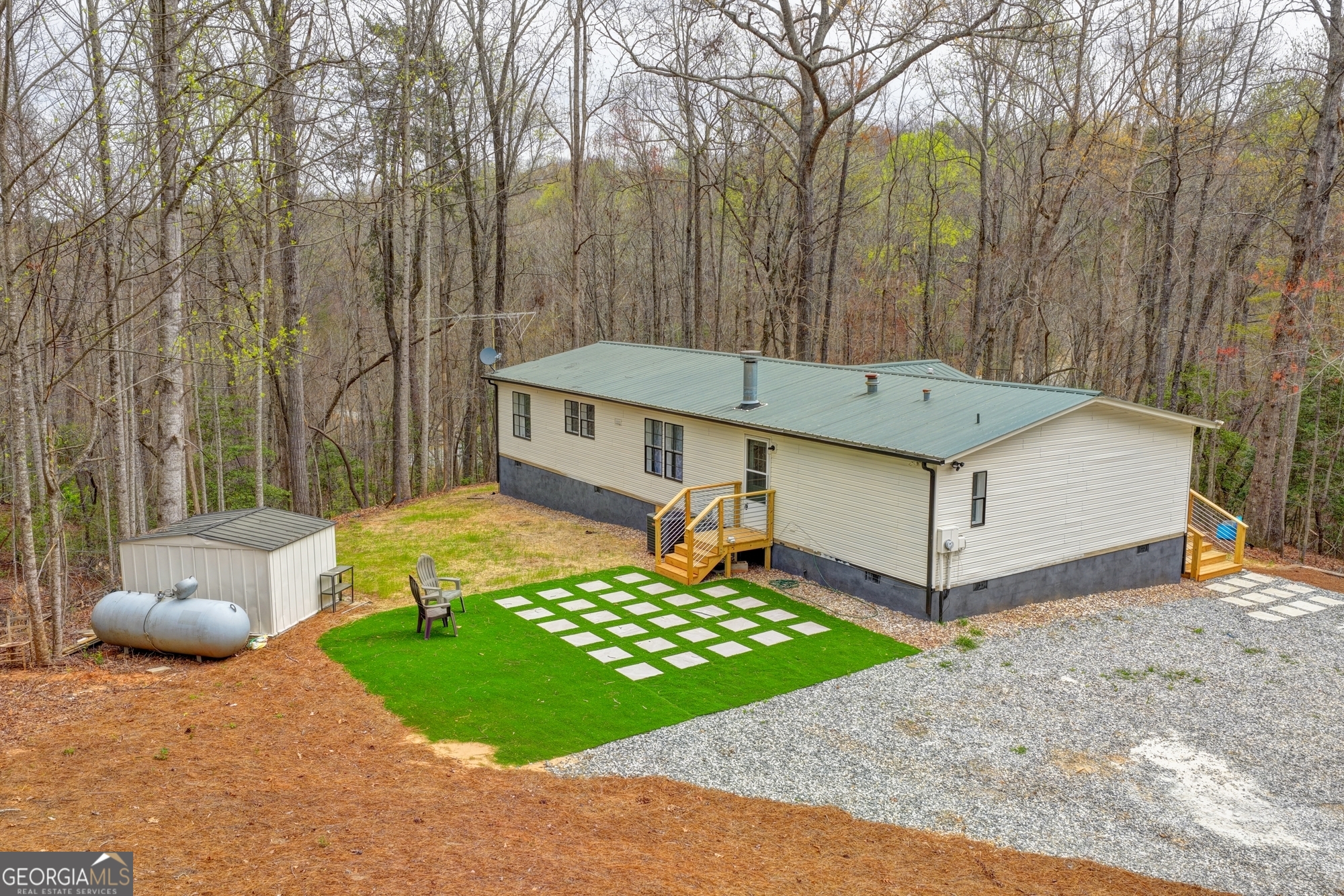 Melissa Smith, REALTOR® and Associate Broker with Living Down South Realty in Lavonia, GA (3)