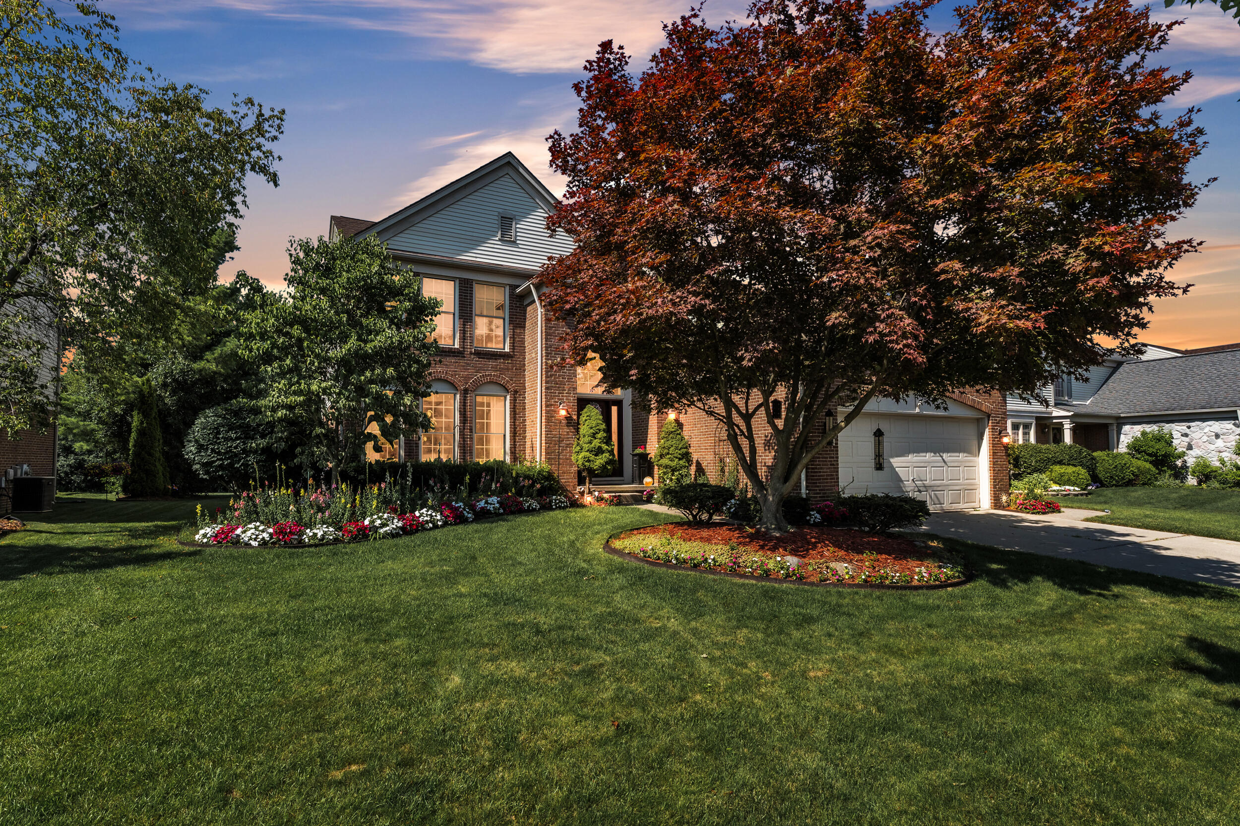 Sarah Maiga, Maiga Homes Luxury Real Estate, NMLS 2577654 in Canton Township, MI