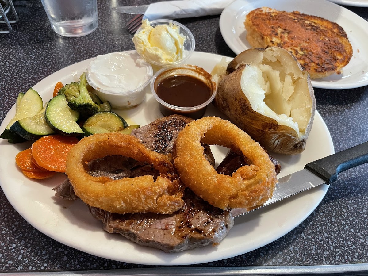 The Bar B-Q Pit in Merced, CA (3)