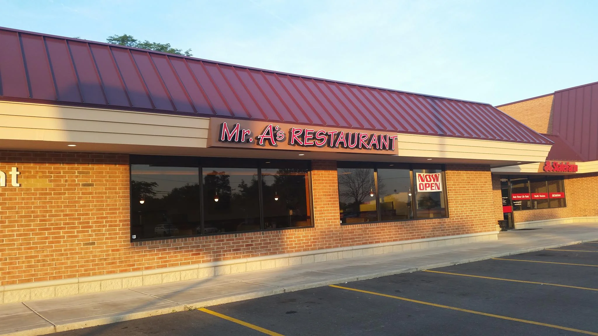 Mr. A's Restaurant in Roselle, IL (6)