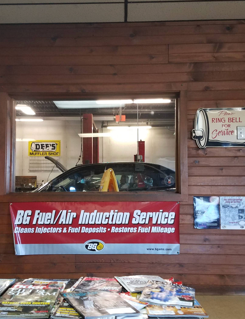 Dee's Auto Care Specialists in La Crosse, WI (4)