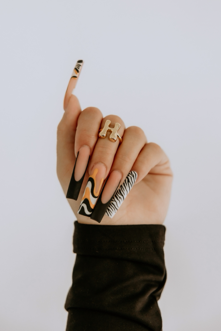 The Honey House - Nail and Lash Studio in Spring Hill, FL