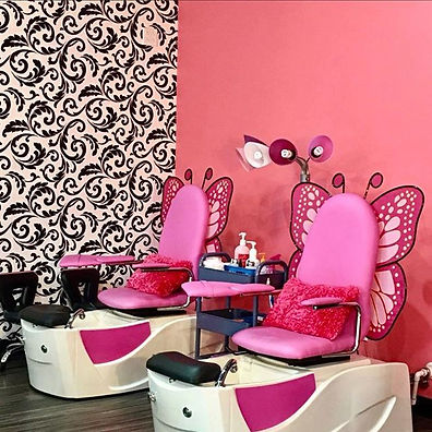 Polished Nail Bar in Niles, IL