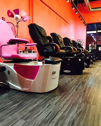 Polished Nail Bar in Niles, IL (2)