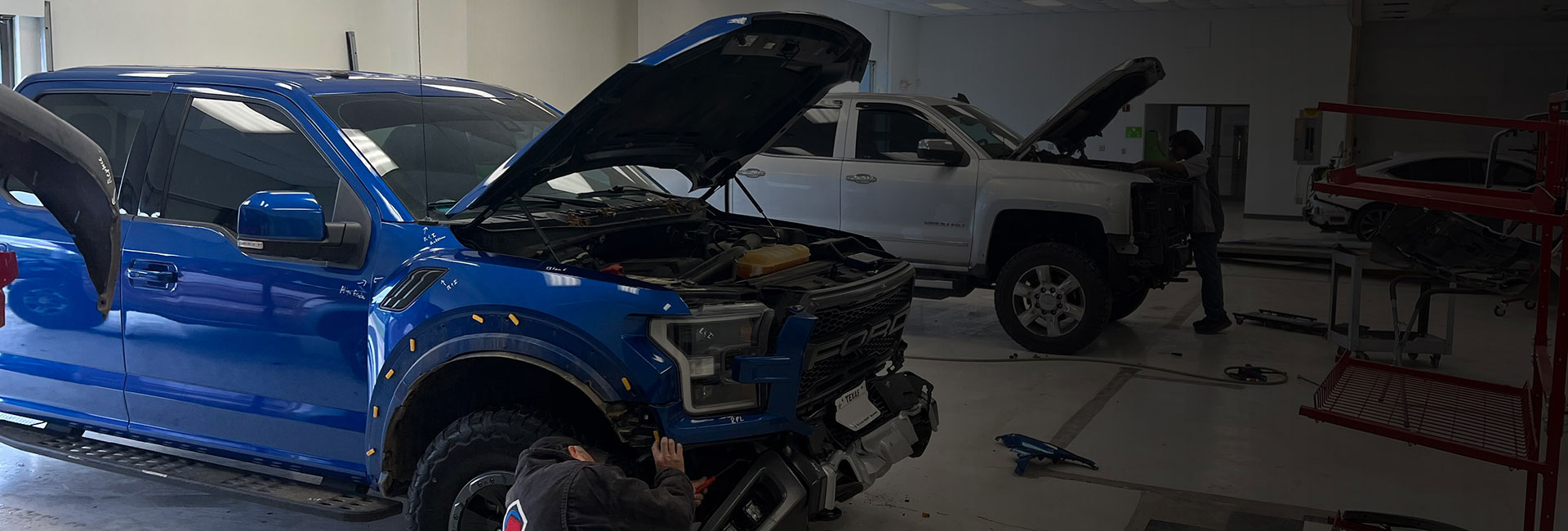 U First Auto Body Shop in Austin, TX