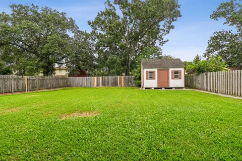 Compass- Michelle Gaudet, Realtor in Mandeville, LA