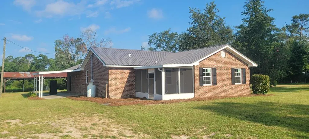 Debra Gillis-Brewer Realty Group in Douglas, GA (3)