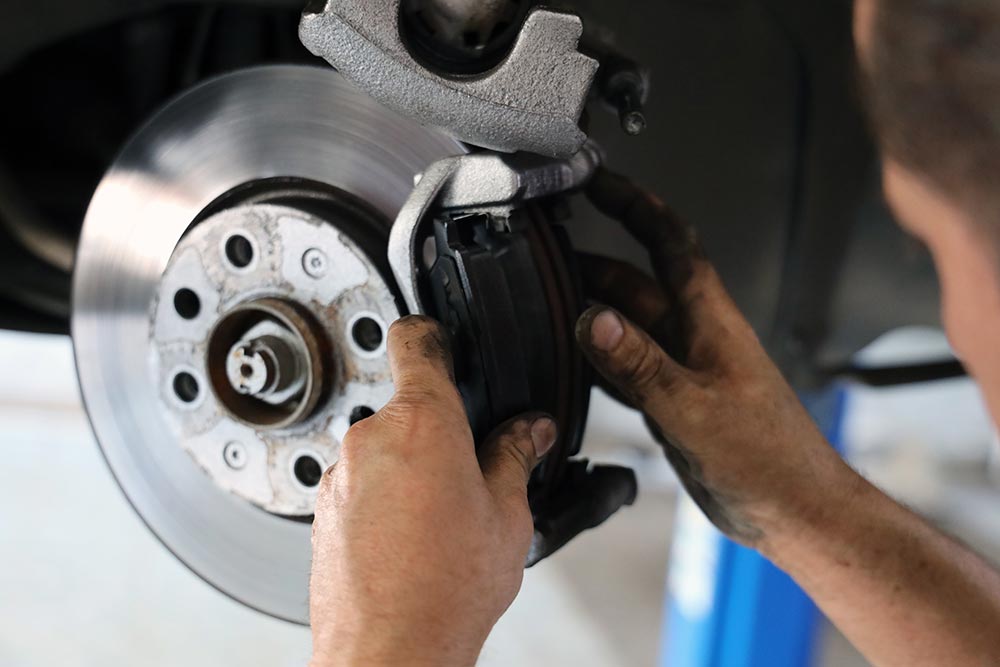 Maz Automotive in Rochester Hills, MI (2)