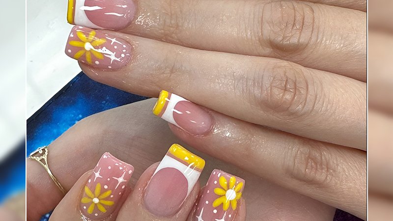 Lovely Luxury Nails in Royal Palm Beach, FL (4)