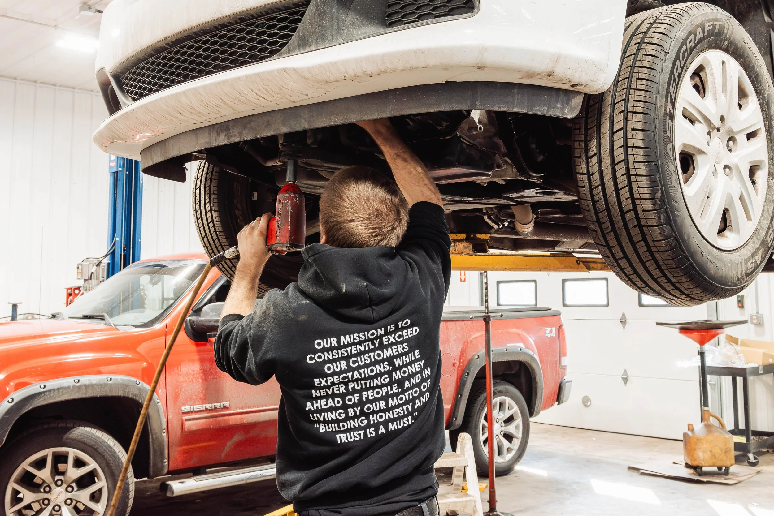 Mike's Car Care Center in Huntington, IN (3)