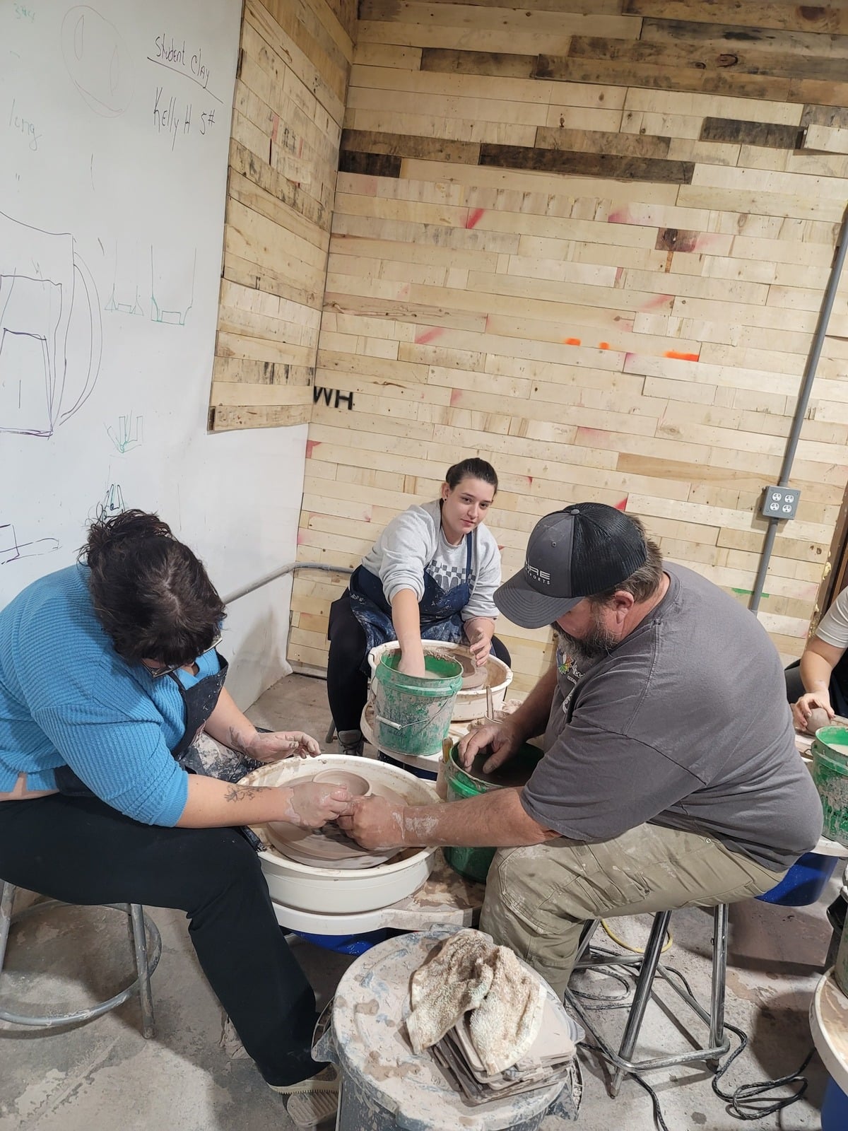 Mudsock Glass and Artist Co-op in Edon, OH (2)