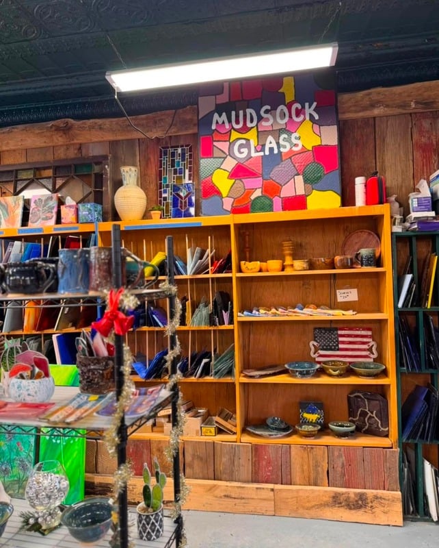 Mudsock Glass and Artist Co-op in Edon, OH (5)