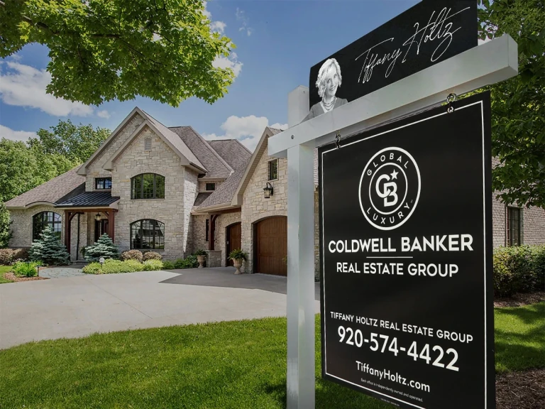 Tiffany Holtz Real Estate Group in Appleton, WI