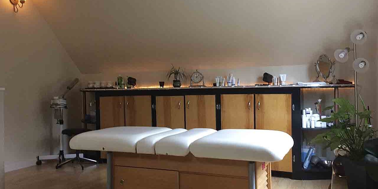 The Last Resort Salon & Spa in Soquel, CA (2)