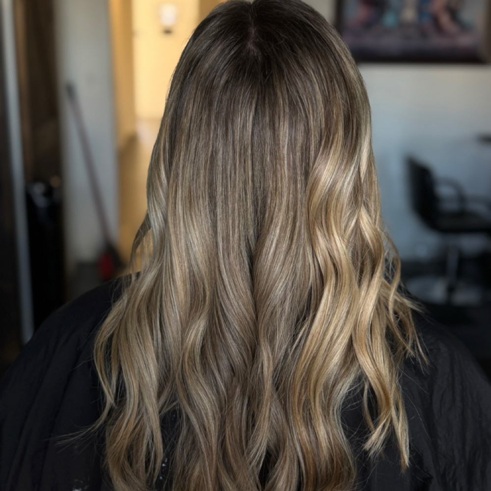 OAK & MANE BEAUTY LOUNGE in Plymouth, CA (3)