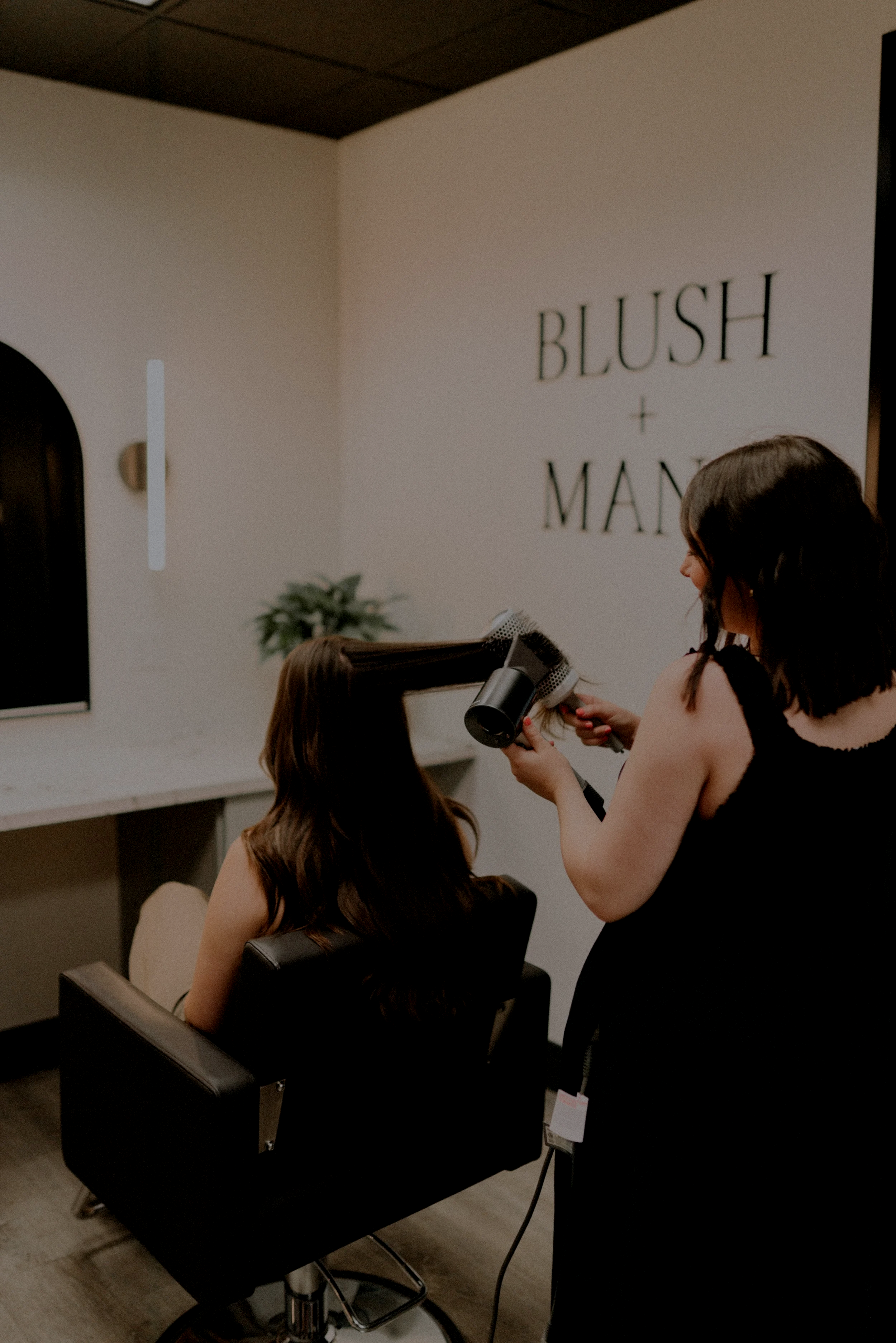 Blush and Mane Salon in Folsom, CA