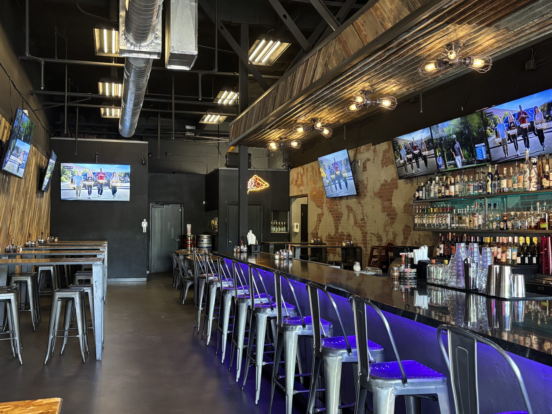 Brick & Barrel Kitchen + Bar in Lincoln, CA (3)