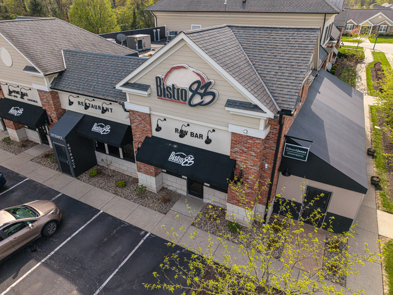 Bistro 83 in North Ridgeville, OH