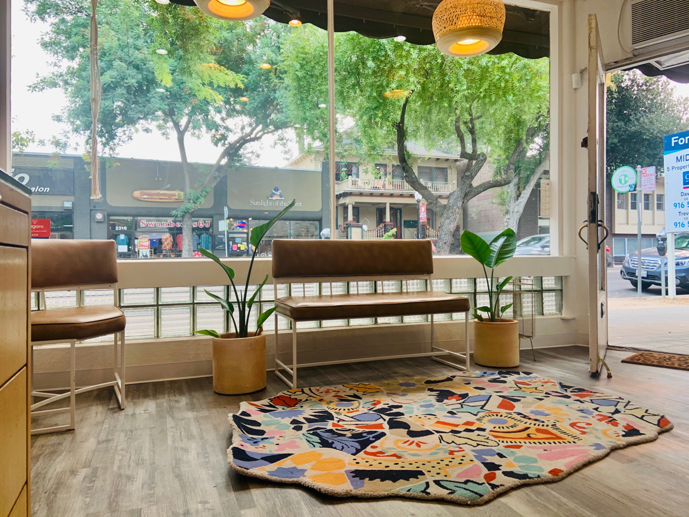 Quartz Salon in Sacramento, CA (2)