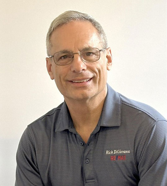 DiGiovanna Realty Group - RE/MAX Allegiance in Burke, VA (4)