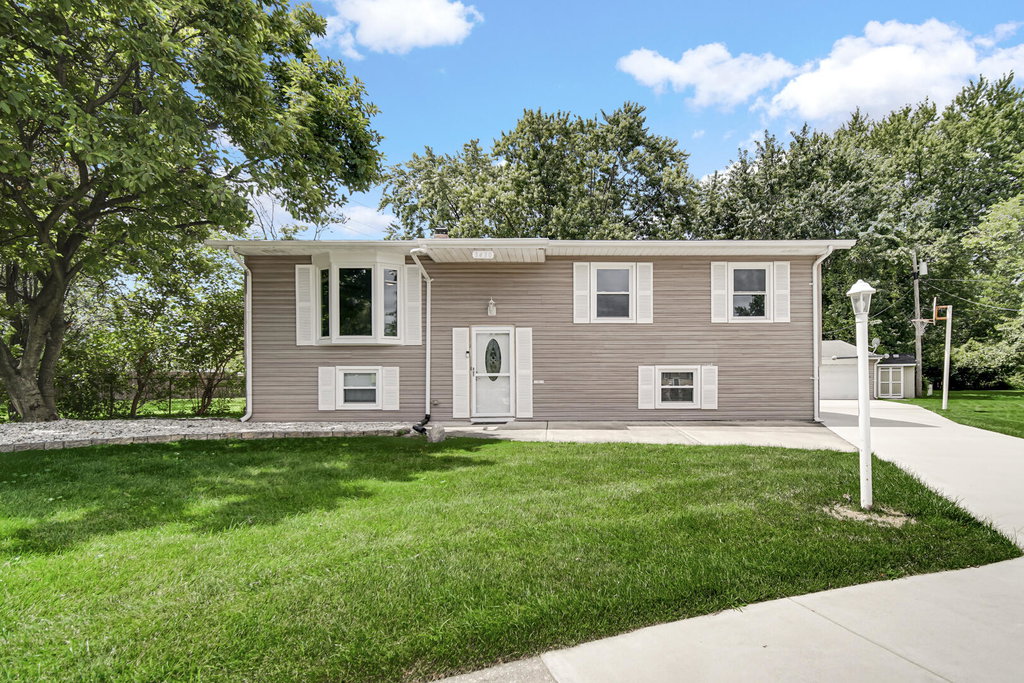 Jessa Markusic Highland Realtor in Highland, IN (2)