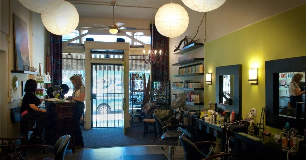 Weeds Salon in Oakland, CA