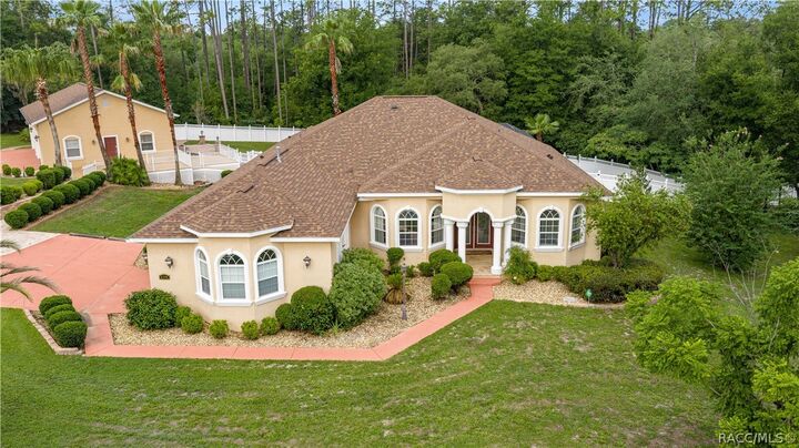 Cindy Burkhardt, Realtor in Beverly Hills, FL (5)