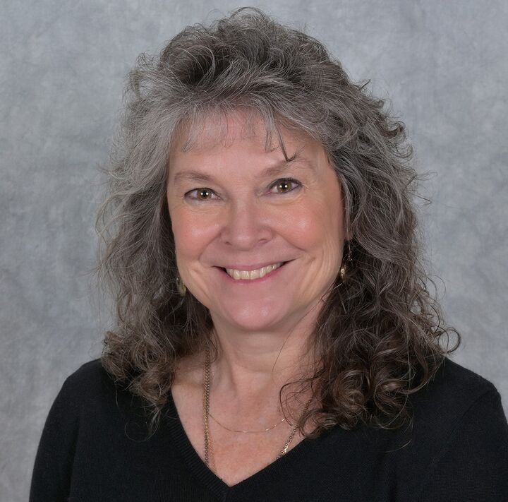 Cindy Burkhardt, Realtor in Beverly Hills, FL (6)