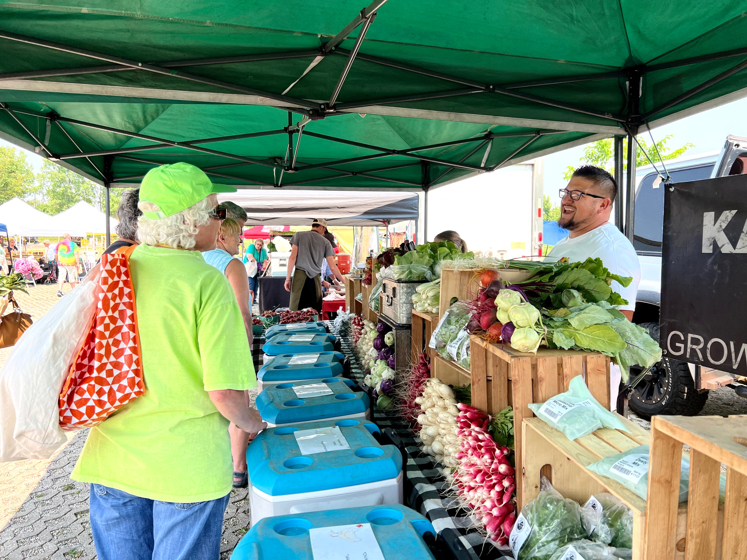 Coffee Creek Farmers Market in Chesterton, IN