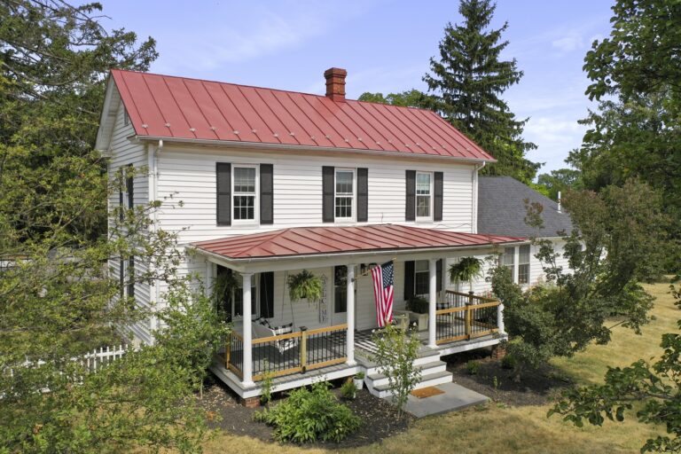 Jessica Dean Virginia Lifestyle REALTOR in Front Royal, VA