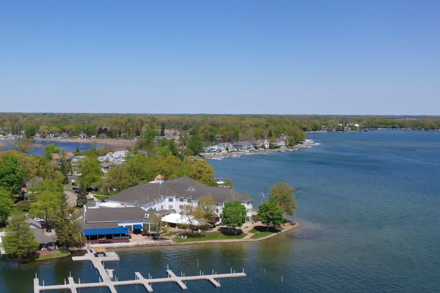 Deb Paton Showley Group - Coldwell Banker Real Estate Group in Warsaw, IN (3)