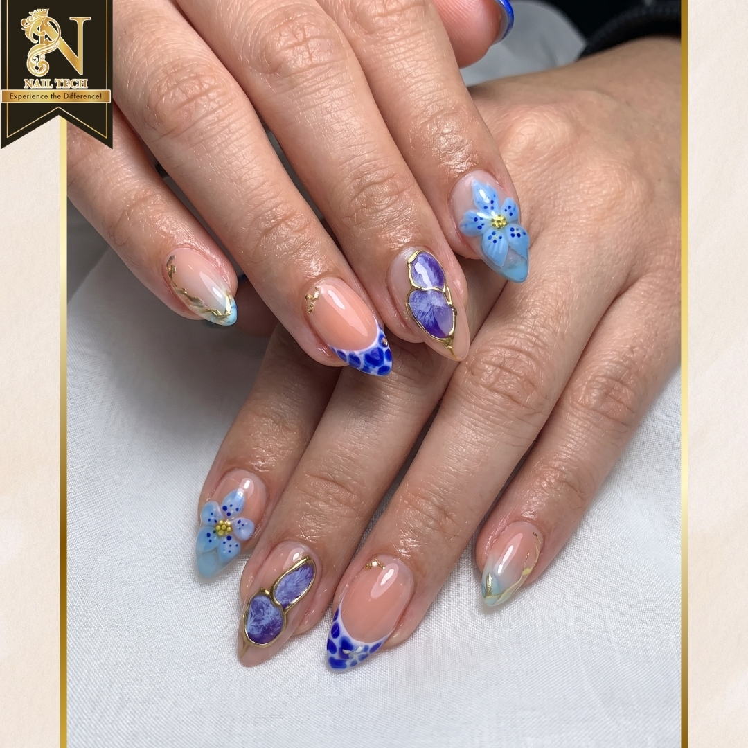 Nail Tech in Evansville, IN (2)